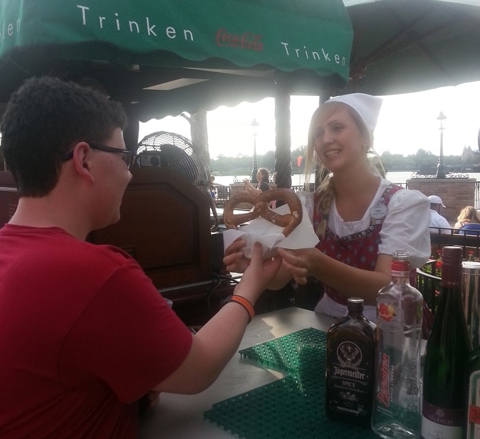 Best Snacks at Epcot Pretzel