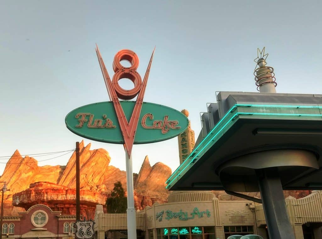 Disneyland Cars Land Flos