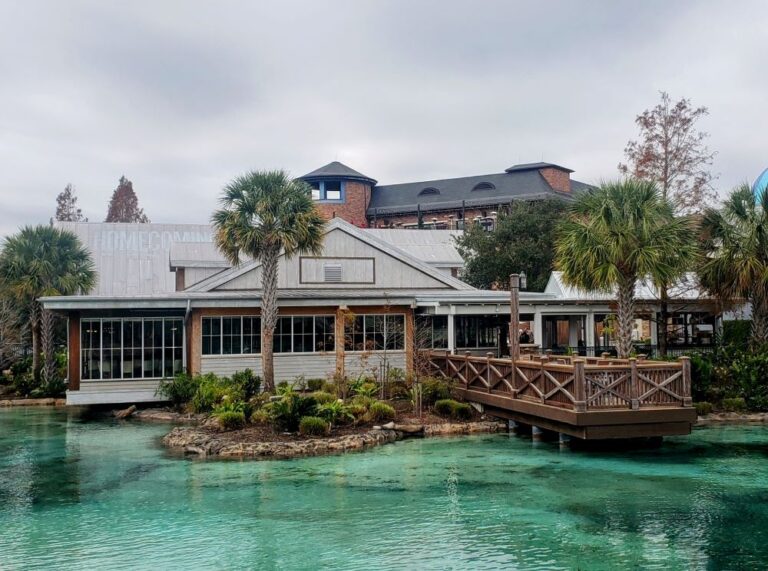 Chef Art Smith's Homecomin' is one of the best Disney Springs brunch restaurants.