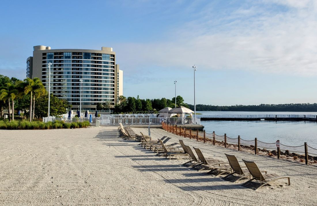 Contemporary Resort Bay lake Tower
