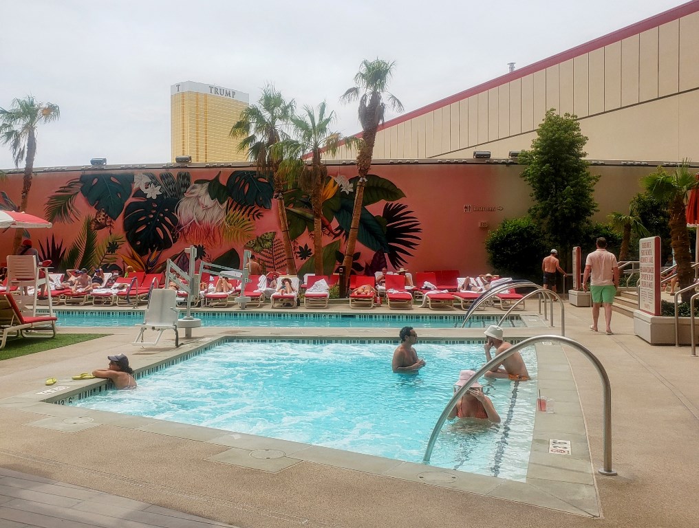 Resorts World Pool Spa