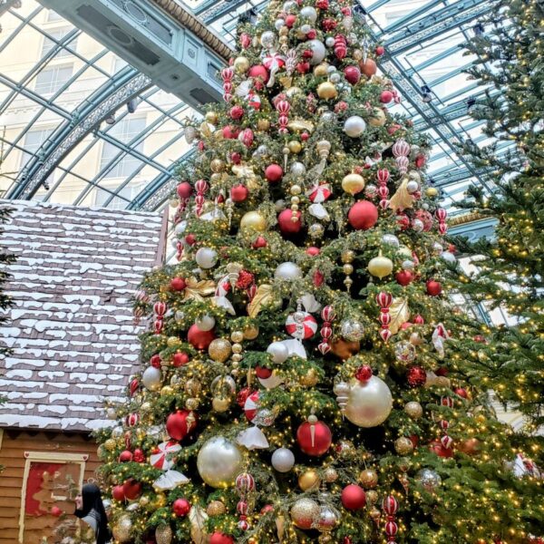 Bellagio Christmas Tree