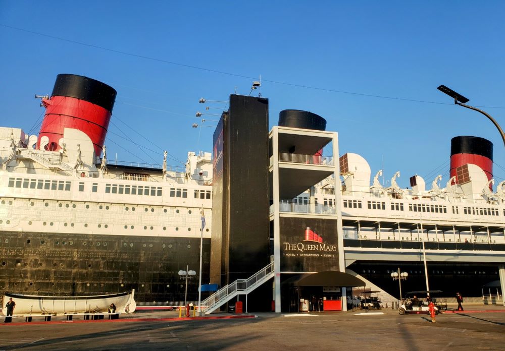 Entrance to the Queen Mary in Long Beach, California