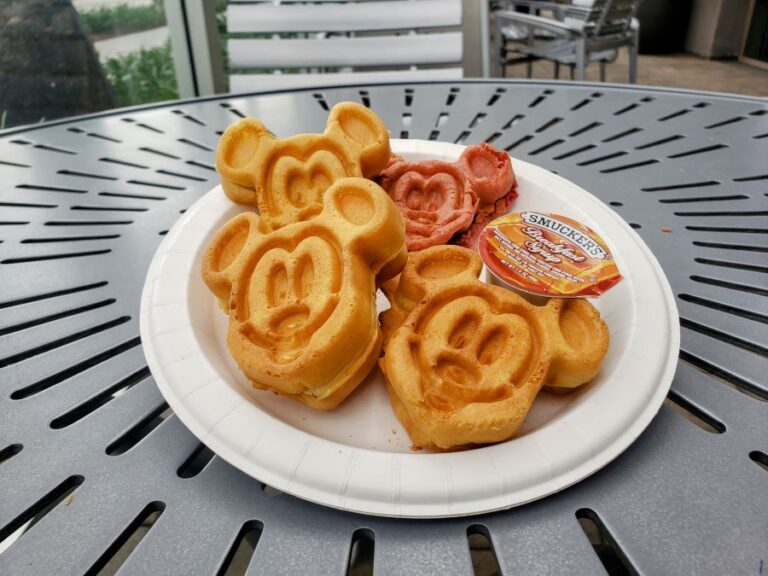 15 Hotels Near Disneyland with Free Breakfast to Save You Money! (2026)