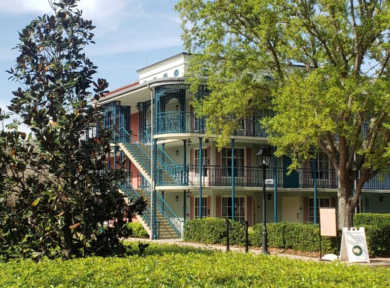 Disney’s Port Orleans Riverside vs French Quarter: An Honest Comparison