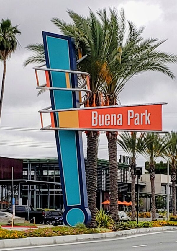 Best Hotels Near Knott’s Berry Farm for Every Budget