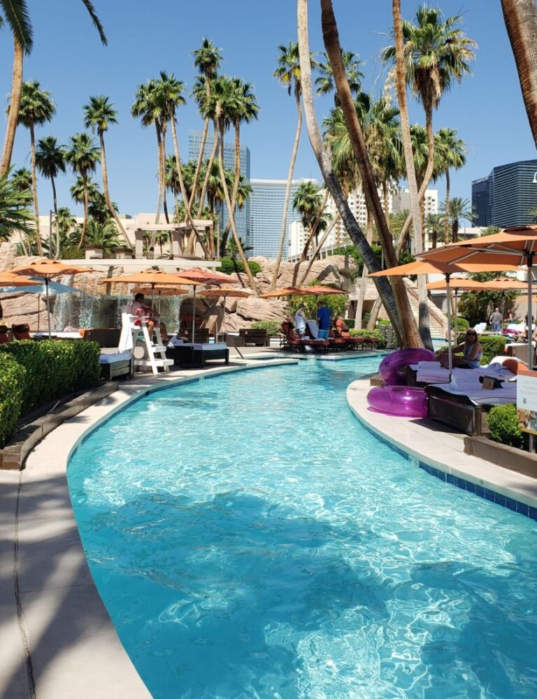 MGM Grand Pool Lazy River